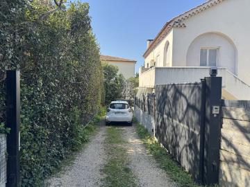 Maison 90m2, 3 chambres, 2 SdB, parkings, terrasse 13012 Montolivet