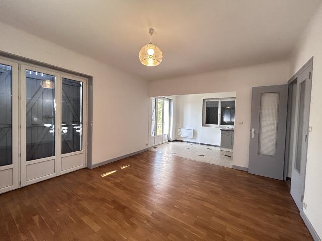 Maison 90m2 + sous sol complet et terrain attenant