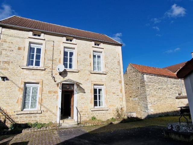 Maison 9 pièces 122 m²