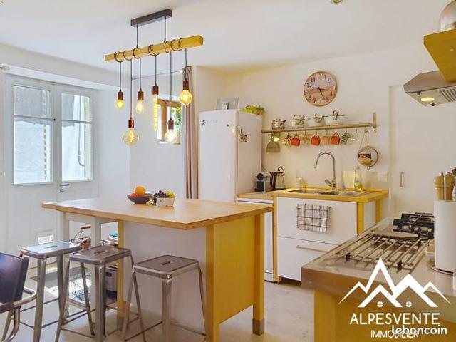 Maison 9 pièces 130 m²