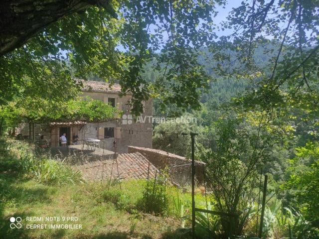 Maison 9 pièces 146 m²