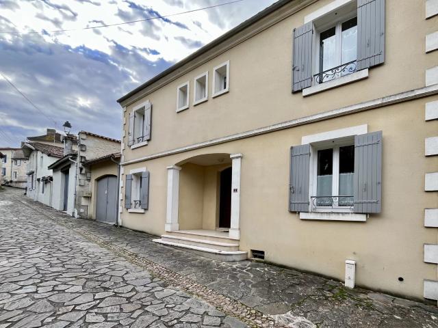 Maison 9 pièces 147 m²