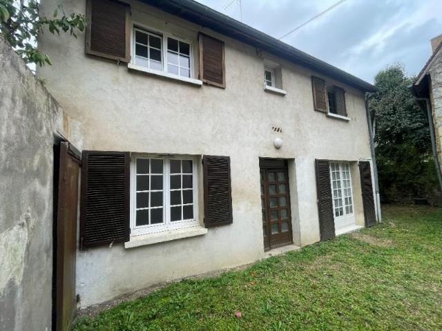Maison 9 pièces 140 m²