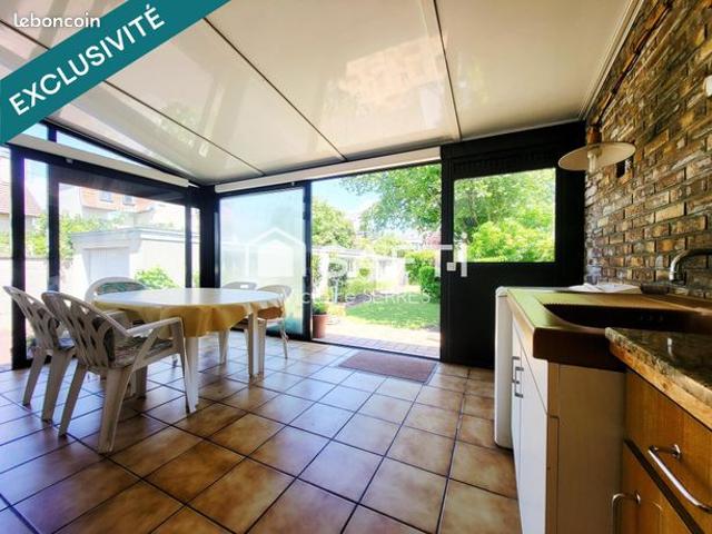Maison 9 pièces 140 m²