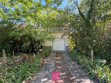 Maison 9 pièces 141 m²