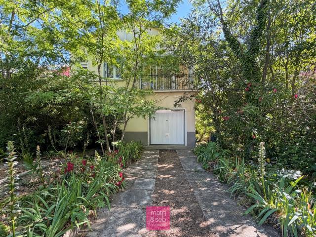 Maison 9 pièces 141 m²