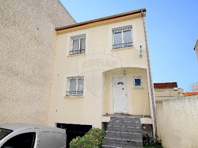 Maison 9 pièces 142 m²