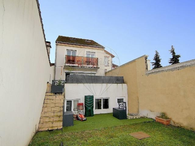 Maison 9 pièces 142 m²