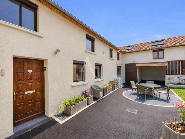 Maison 9 pièces 143 m²