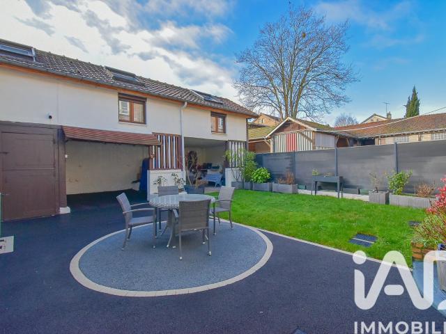 Maison 9 pièces 143 m²