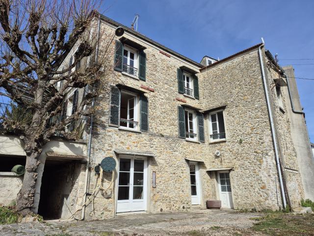 Maison 9 pièces 154 m²