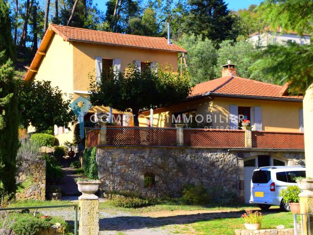Maison 9 pièces 155 m²