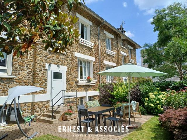 Maison 9 pièces 155 m²