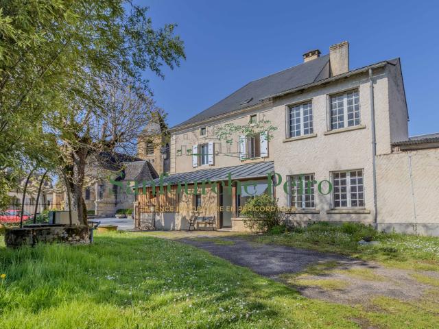 Maison 9 pièces 158 m²