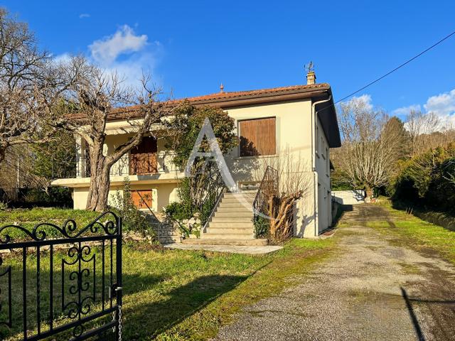 Maison 9 pièces 153 m²