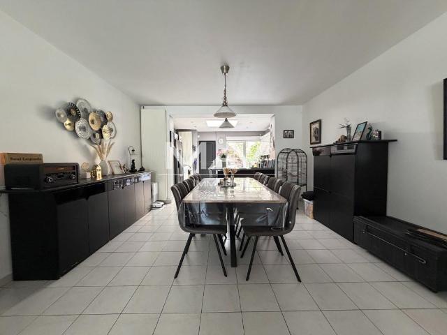 Maison 9 pièces 220 m²