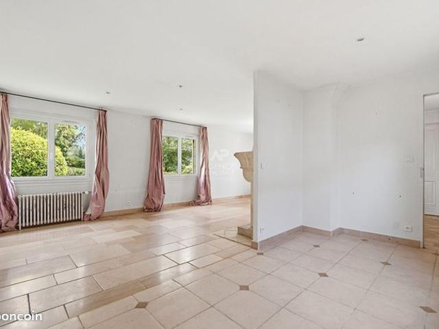 Maison 9 pièces 166 m²