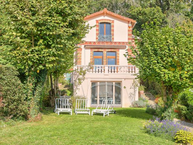 Maison 9 pièces 160 m²