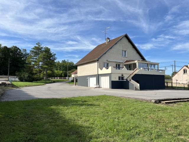 Maison 9 pièces 174 m²