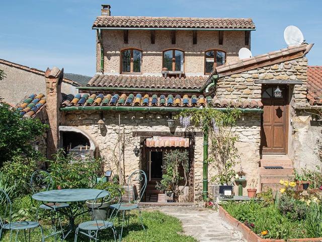Maison 9 pièces 174 m²