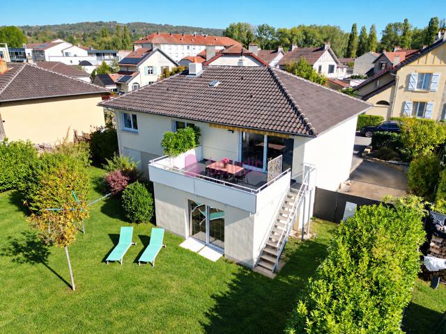 Maison 9 pièces 175 m²