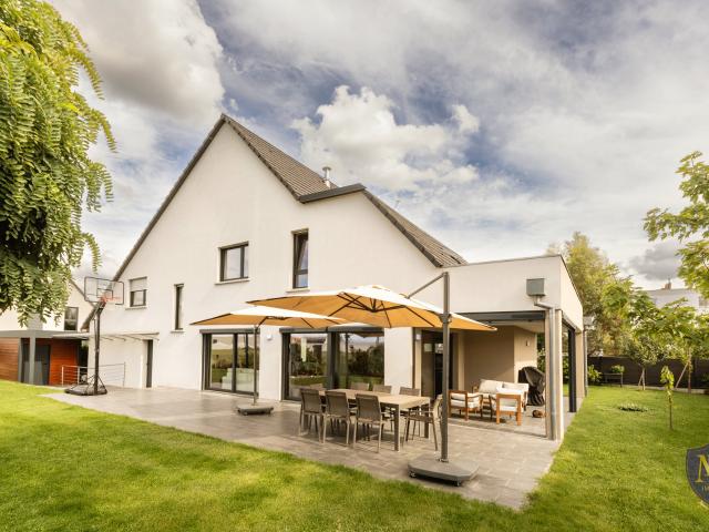 Maison 9 pièces 176 m²