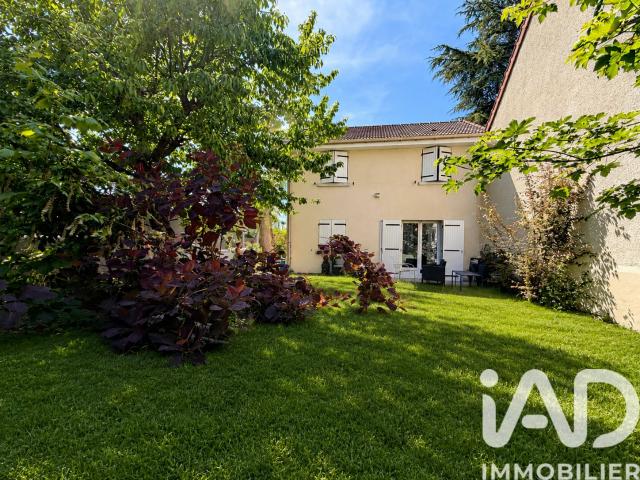Maison 9 pièces 177 m²