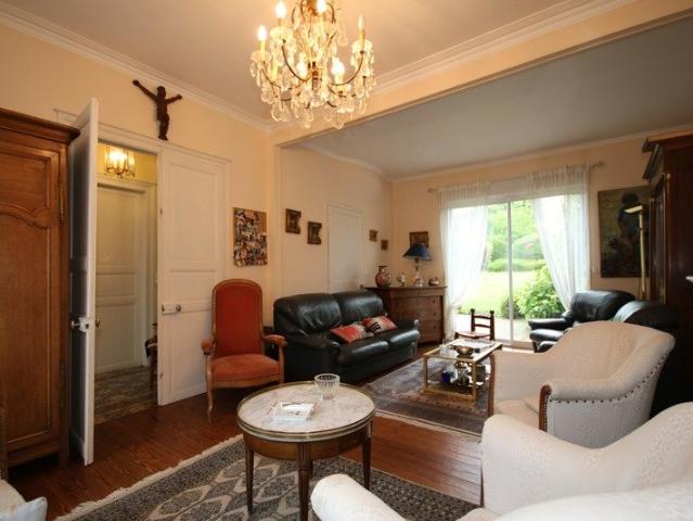 Maison 9 pièces 170 m²