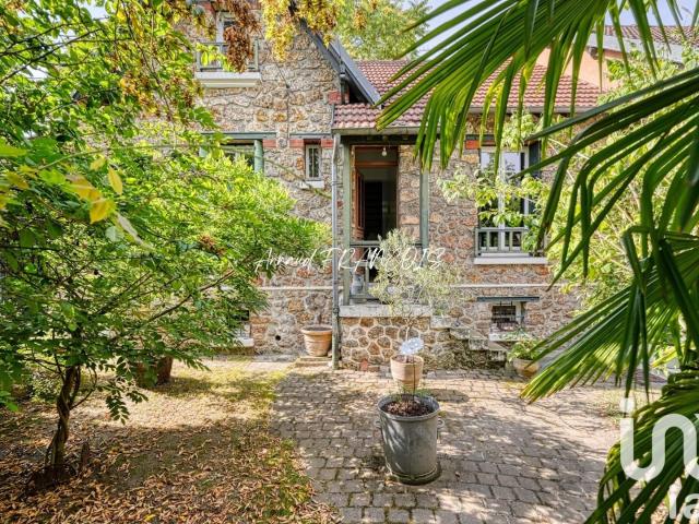 Maison 9 pièces 184 m²