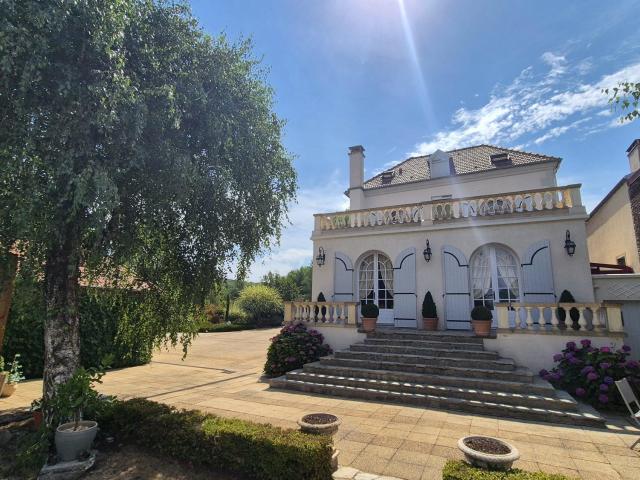 Maison 9 pièces 184 m²