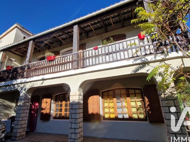 Maison 9 pièces 185 m²