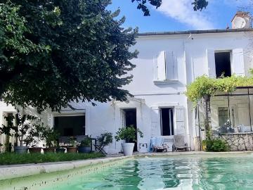 Maison 9 pièces 185 m²