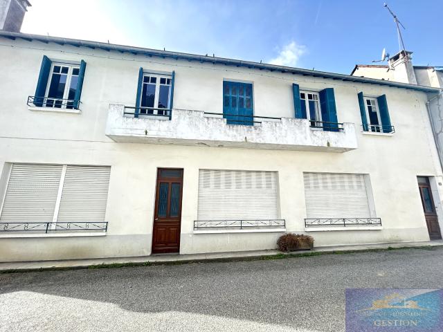 Maison 9 pièces 180 m²