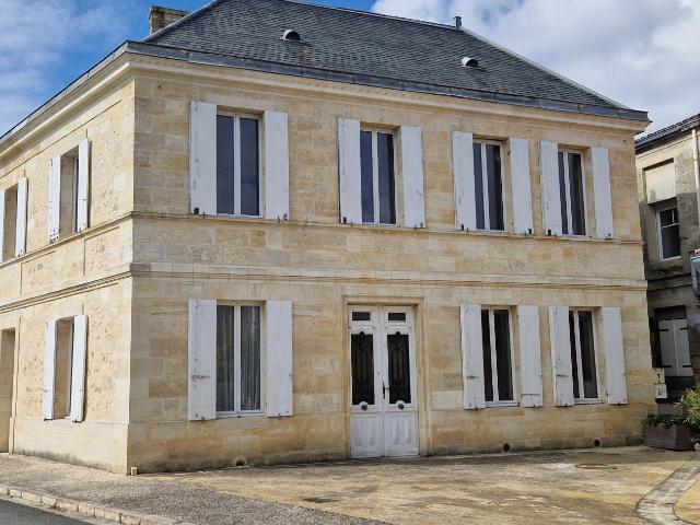 Maison 9 pièces 180 m²