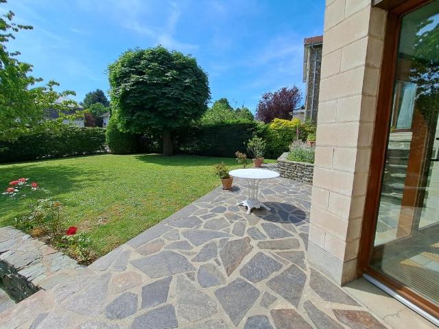 Maison 9 pièces 180 m²