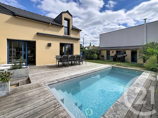 Maison 9 pièces 180 m²