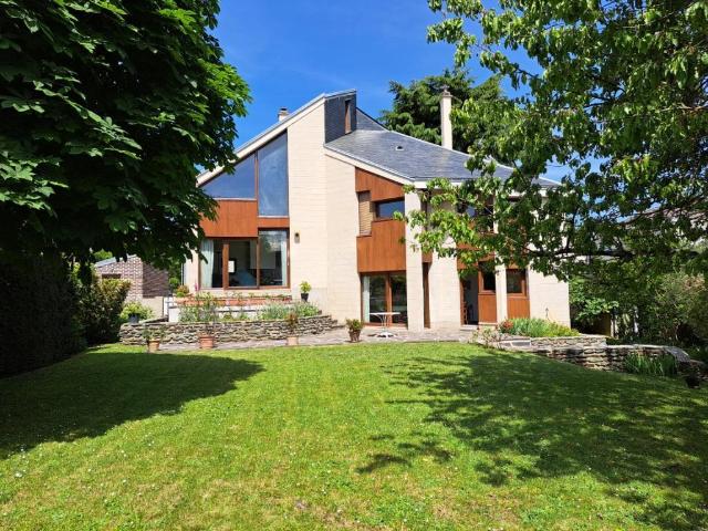 Maison 9 pièces 180 m²