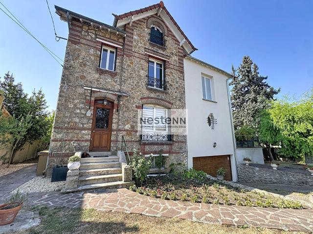 Maison 9 pièces 180 m²