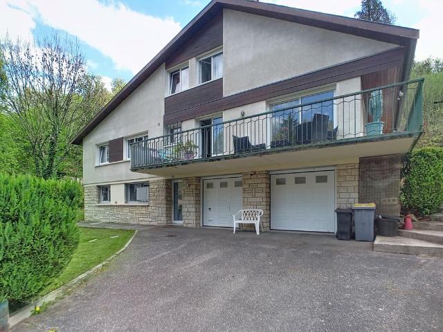 Maison 9 pièces 180 m²