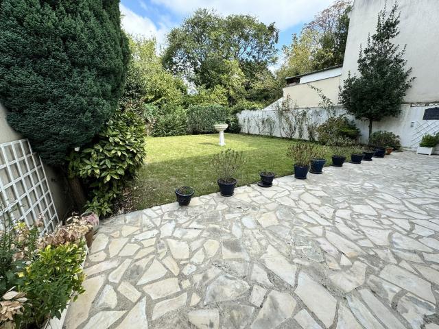 Maison 9 pièces 180 m²