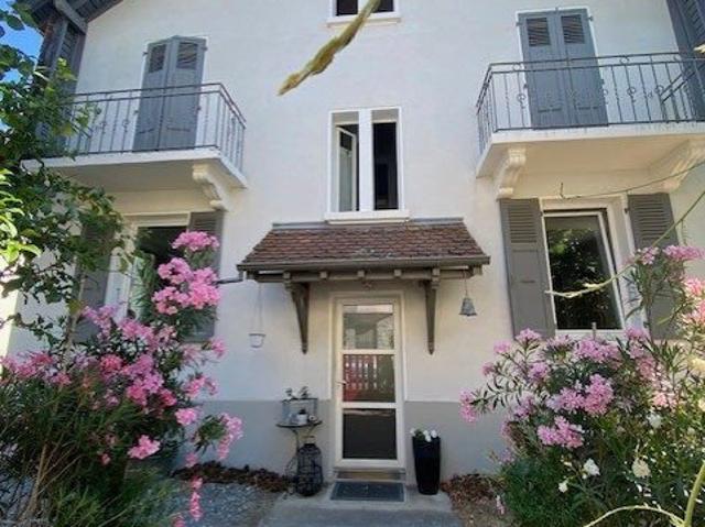 Maison 9 pièces 180 m²