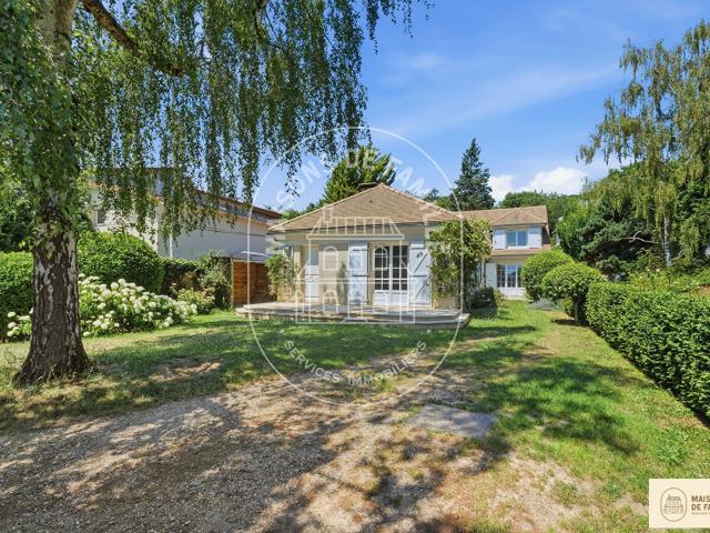 Maison 9 pièces 180 m²