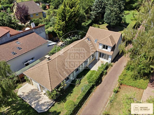 Maison 9 pièces 180 m²