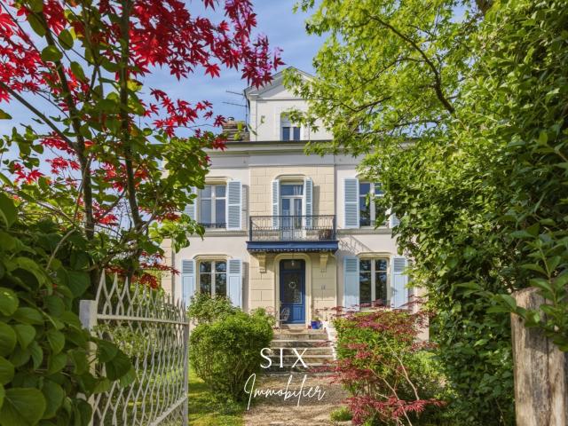 Maison 9 pièces 180 m²