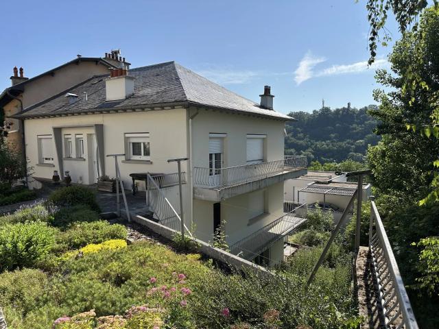 Maison 9 pièces 181 m²