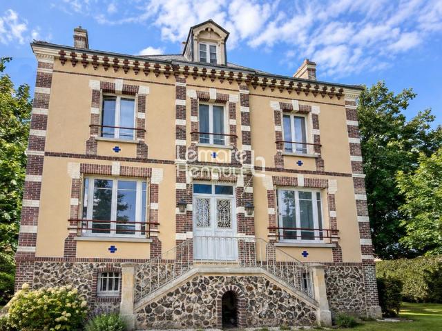 Maison 9 pièces 181 m²