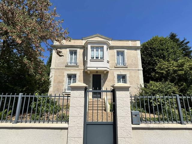 Maison 9 pièces 182 m²