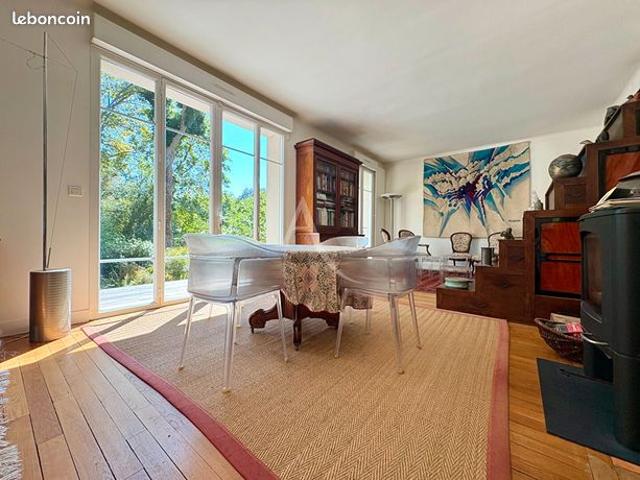 Maison 9 pièces 182 m²