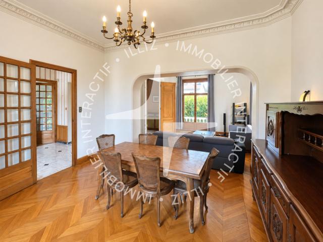 Maison 9 pièces 194 m²