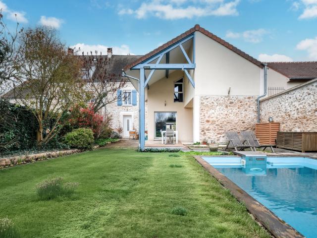 Maison 9 pièces 195 m²